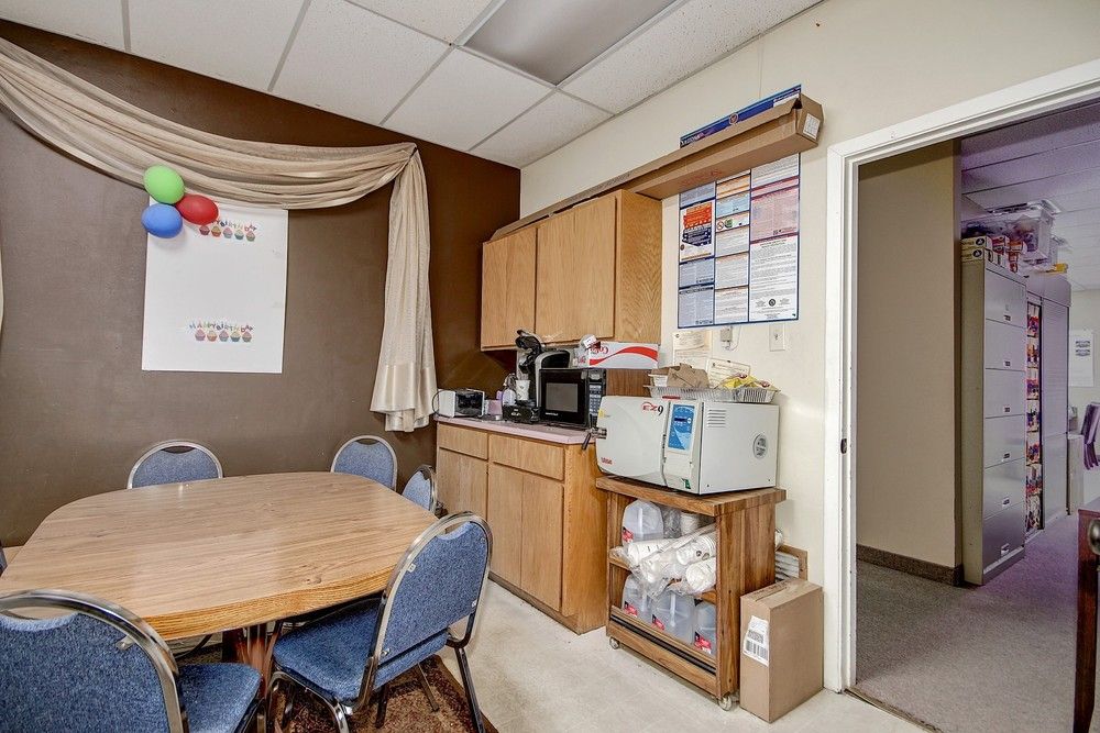 East Valley Medical Office Condo | For Lease: 604 W Warner Rd Bldg B, Chandler, AZ 85225